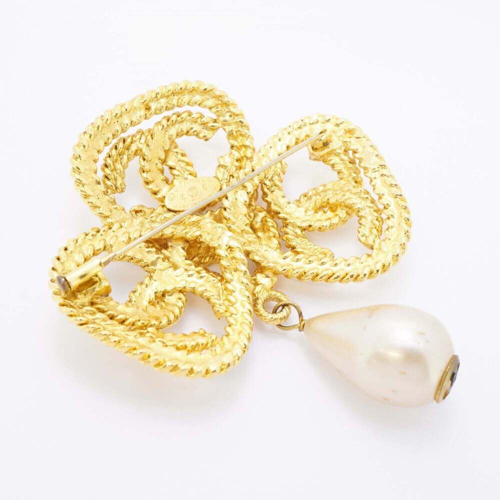CHANEL Gold Pearl Logo Brooch - Picture 5 of 10